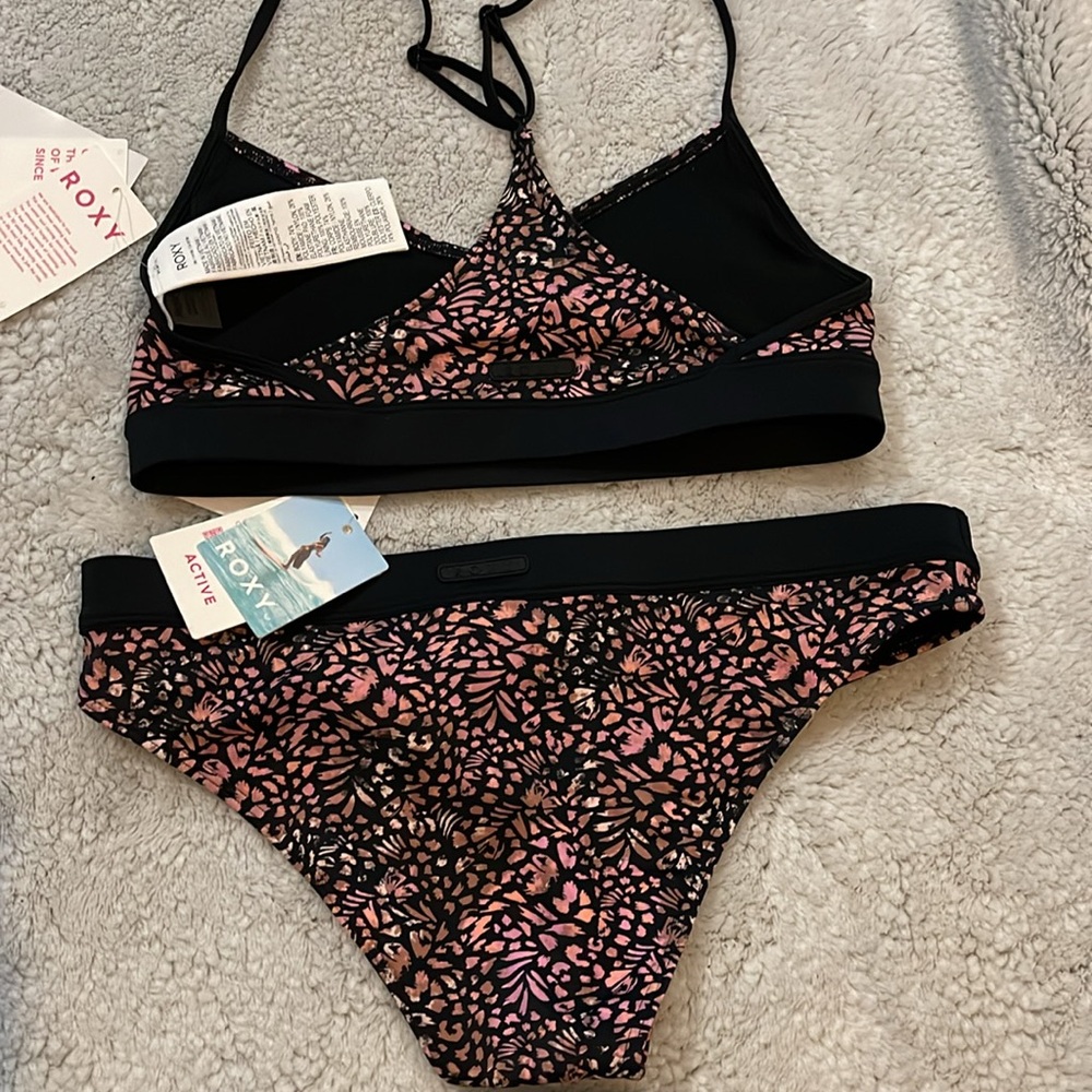 NWT two piece Roxy swimsuit M - Picture 4 of 8